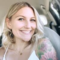 Cassie Bott's Instagram, Twitter & Facebook