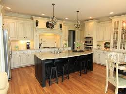 Pin By Jamie Morris On Kitchen Country Kitchen Cabinets French Country Kitchen Cabinets Kitchen Cabinets And Backsplash