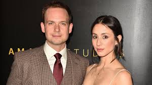 Wann genau die serie anlaufen soll, ist noch nicht bekannt. Troian Bellisario Schauspielerin Bekommt Baby In Der Parkgarage Stern De