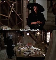 9 things you (probably) didn't know about beetlejuice! You Look Like A Regular Girl To Me Or Reasons Why I D Like To Raid Lydia Deetz S Closet Dallo Spazio