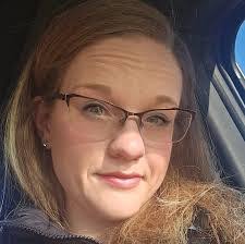 Stephanie Swinehart's Instagram, Twitter & Facebook