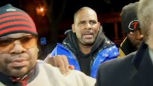R kelly receives both doses of coronavirus vaccine in chicago prison. R Kelly Charged With Sexually Abusing Underage Victims Has Turned Himself In