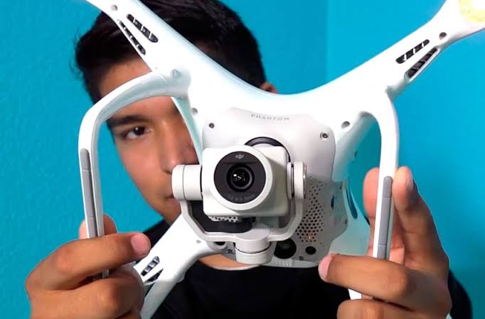 Drone DJI Phantom 4 Pro: Unboxing - UECenter.mx