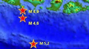 Badan meteorologi klimatologi dan geofisika (bmkg) bali baru saja memperingatkan potensi terjadinya kejadian alam mengerikan di pulau dewata. After 3 Earthquakes Strike Off Bali S Coast In One Day Officials Caution Residents To Remain Alert Coconuts Bali