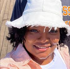 How to decorate a master bedroom with a modern organic vibe?