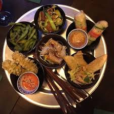 Unterwegs In Friedrichshain Dann Schaut Mal Am Boxhagener Platz Bei 1990 Vegan Living Vorbei Frische Und Super Leckere Vietnamesische Tapas Und Auch Wenn Das