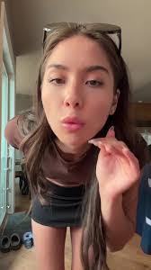 Honghanh Nguyen's Instagram, Twitter & Facebook