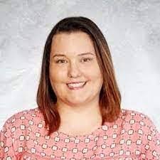 Kari Crum's Instagram, Twitter & Facebook