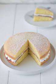 Victoria sponge with mixed berries. James Martin Victoria Sponge Recipe Chocolate Sponge Gluten Free Anyone For Seconds One Method Is To Mix The Eggs And Sugar Together First As In A Genoese The Other Method