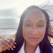 Sinita Wells's Instagram, Twitter & Facebook