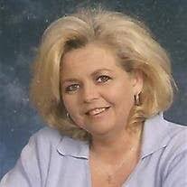 Lynn Coston's Instagram, Twitter & Facebook