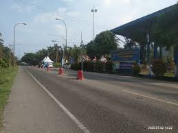 Selain gaji pokok, mereka indeed , yang saya tau sekrang proyek jembatan timbang(uppkb) seluruh indonesia sebesar 93m. Status Keberadaan Pos Checkpoint Covid 19 Pihak Uppkb Seumadam Mendukung Penuh