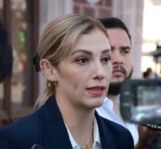 Viene La Temporada Fuerte De Tentativas De Suicidio; Directora Del C-5i  Pide Llamar Al 911 Sin Esperar A Que Suceda