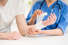 Wound care services can reduce risk of infection, improve healing, and prevent complications. Wound Care And Hyperbaric Medicine Centennial Hills Hospital