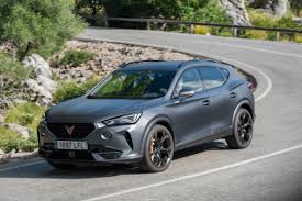 Cupra seems to have put safety first and equipped the car with ecall service (emergency services are contacted if an incident occurs, acc (predictive adaptive cruise control), traffic sign recognition, blind spot detection and exit assist. Vision Automotriz Blog Archive Cupra Formentor Distinguido Como Coche Del Ano De Los Lectores 2021