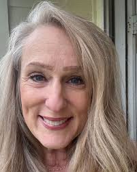 Julie Hitchcock's Instagram, Twitter & Facebook