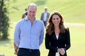 Ihre zauberhaften kinder prinz george (3) und prinzessin charlotte (2), die schon bei der ankunft in tegel alle verzückten! Herzogin Catherine Prinz William Die Royals Wunschen Sich Noch Ein Kind Gala De