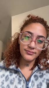 Naomi Cherry 🍒 (@butterflytit)