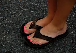 Summertime Footwear: The Dangers of Wearing Flip Flops