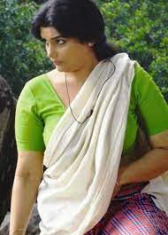 Desi vilage big navel aunty. Saree Below Navel Photos Swetha Menon Belly And Navel Pics In Lungi And Blouse Photos Malayalam Actress Indian Actresses Swetha Menon Actresses