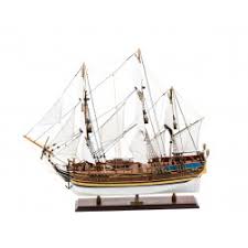 Magnifique représentation du planeur créé par otto lilenthal. Maquettes De Bateaux A Voile Chasse Maree