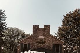 Lepha + Kyle: Riverstone Estate Wedding Foxburg PA - Whitling Photography