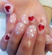 Simple heart nail art designs nail art in 2019 whether you intend on sprucing up as a deer for halloween, or simply enjoy a fall symbol. 45 Romantic Heart Nail Art Designs For Creative Juice