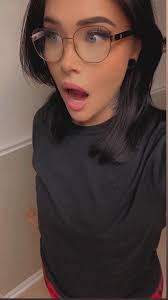 In early 2025 I might be opening up my own salon and renting out chairs  😭♥️ #newyear #goals #hairstylist #siiriparkss #scary