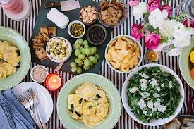 10 Tips For A Small Space Dinner Party A Cup Of Jo Easy Dinner Party Dinner Brunch Entertaining