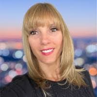 Marina Roche's Instagram, Twitter & Facebook