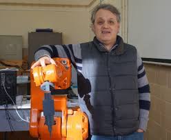 É com profundo pesar que a revista robótica comunica o falecimento do seu diretor, o professor joaquim norberto pires, num violento acidente de mota no concelho da mealhada, distrito de coimbra. Camara De Condeixa A Nova Manifesta Pesar Pela Morte De Norberto Pires Noticias De Coimbra