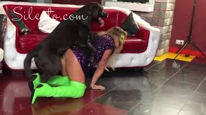 Milf dog sex video