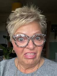 What is the name of this hairstyle?