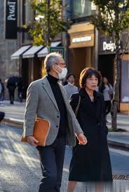 中国大爷VS日本大爷：穿衣之道，差别竟然这么大！ - 360娱乐