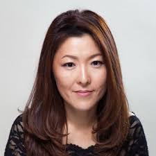 Jenny Jee's Instagram, Twitter & Facebook