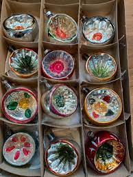 Pin By Nancy Cullen On Glass Xmas Balls Vintage Christmas Ornaments Christmas Smell Antique Christmas Ornaments