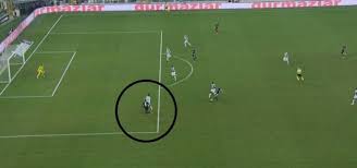 Galatasaray'ın son saniyelerde onyekuru ile bulduğu bir gol de ofsayt gerekçesiyle geçerli sayılmadı. Bursaspor Besiktas Macinda Ofsayt Tartismasi Var Mi Yok Mu Aspor