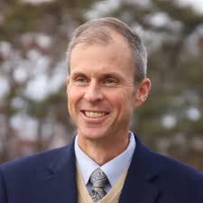 Tuesdays with the Troubadours” returns this evening at 7pm Central. Tune in  to hear from special guest John Cuddeback