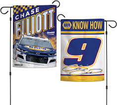 Jiffy lube says that when it started in 1979, it pioneered the first convenient oil change. Pin On Chase Elliott