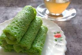 Dadar gulung is one of the popular snacks in indonesia, especially in java.in indonesian, dadar literally means omelette or pancake while gulung means to roll. Resep Kue Dadar Gulung Camilan Tradisional Yang Mudah Dibuat