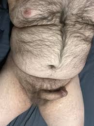 Je narrive jamais à décider si je dois me couper les poils pubiens pour  faire