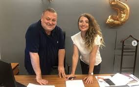 Ilk klibi an itibariyle youtube trend 17 numarada. Dmc Den Irmak Arici Transferi Askin Frekansi Slowturk