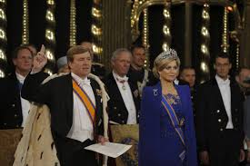 Ook dit filmpje van het jeugdjournaal over het leven van de omschrijving gewijzigd, kroon koning willem alexander. Inhuldiging Koninklijk Huis Het Koninklijk Huis