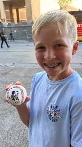 Michael Neider's Instagram, Twitter & Facebook