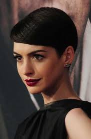 She has been nominated for four golden globe awards and also won the british academy film award for best actress in a leading role for her phenomenal performance in the film 'lost in translation'. 25 Celebrity Short Hairstyles For Women