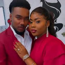 YOUNG PROMO HAÏTI telah menambah foto baru