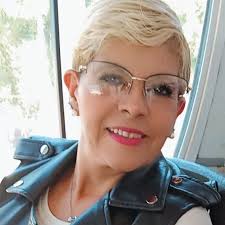 Roxana Quiñones (@roxana.quiones21)