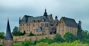 The town area spreads along. Marburg An Der Lahn Marburg Biedenkopf 23 News Von Burgerreportern Zum Thema