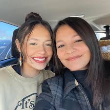 we're back in for reservation dogs season 3 and this time I have little sis  @lindsh2o 🤍 #stoodis 🪶