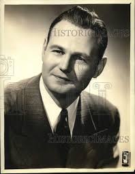 Press Photo Baritone Walter Cassel
